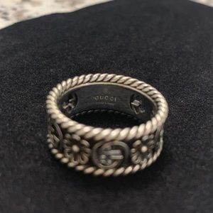 gucci silver flower ring